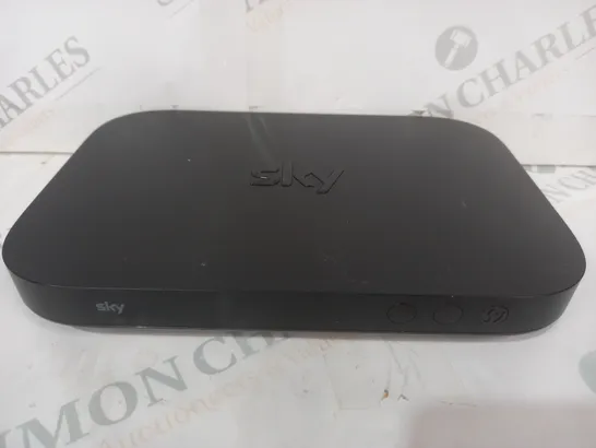 SKY EM150 Q MINI BOX