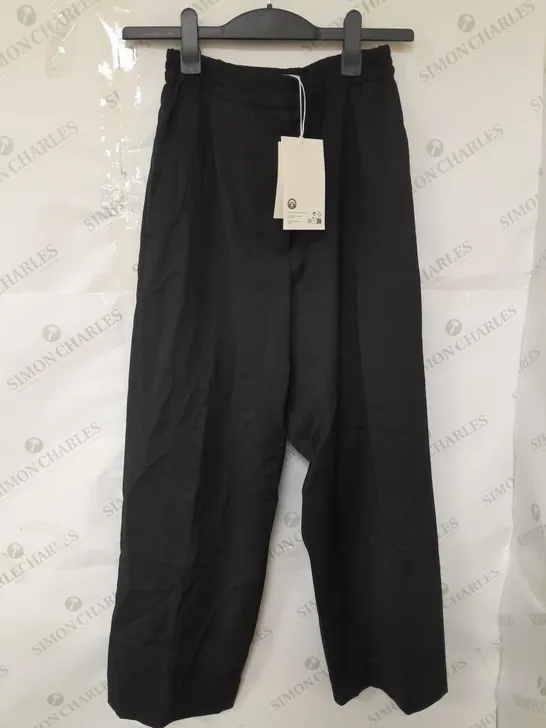 COS ELASTICATED WAIST TROUSERS INBLACK SIZE 8