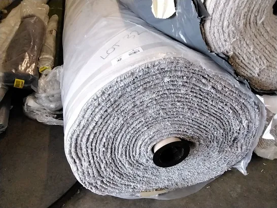 ROLL OF KESARI LUXE GREY CARPET APPROXIMATELY 5X30M