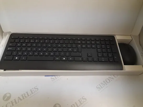 MICROSOFT WIRELESS 900 KEYBOARD 