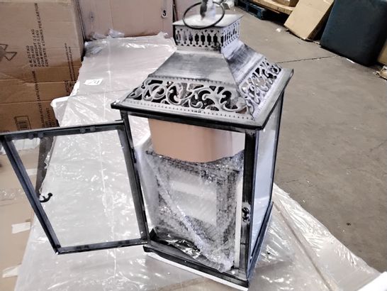 2-PIECE METAL TABLETOP LANTERN SET RRP £7