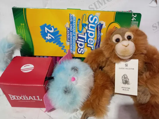 BOX OF APPROXIMATELY 10 ASSORTED TOYS AND GAMES TO INCLUDE CRAYOLA SUPER TIPS, THE BOXBALL, CLASSIC COLLECTION MONKEY SOFT TOY, ETC