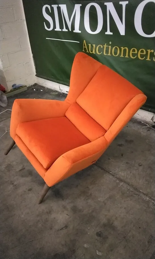 QUALITY DESIGNER LOUNGE CO ARMCHAIR IN BRIGHT ORANGE PLUSH FABRIC 