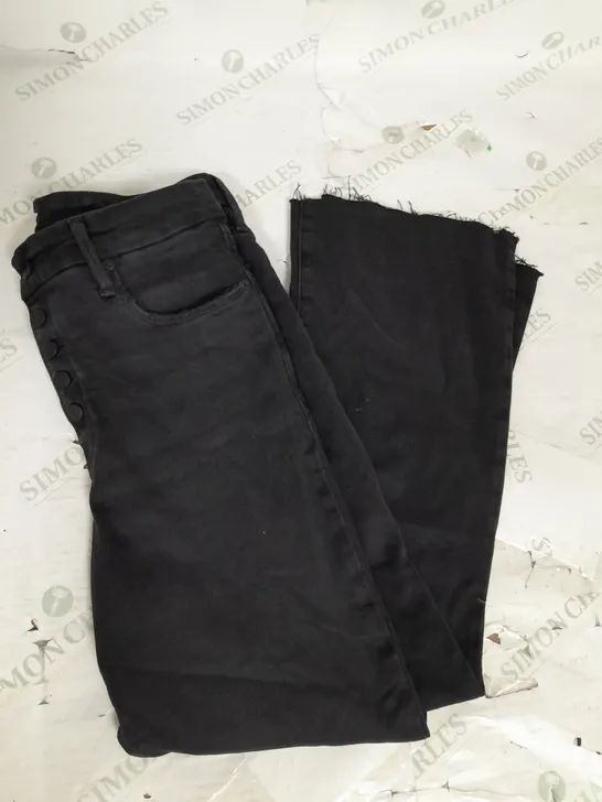 GOOD AMERICAN BUTTON UP FLARE DISTRESSED JEANS IN BLACK SIZE 10