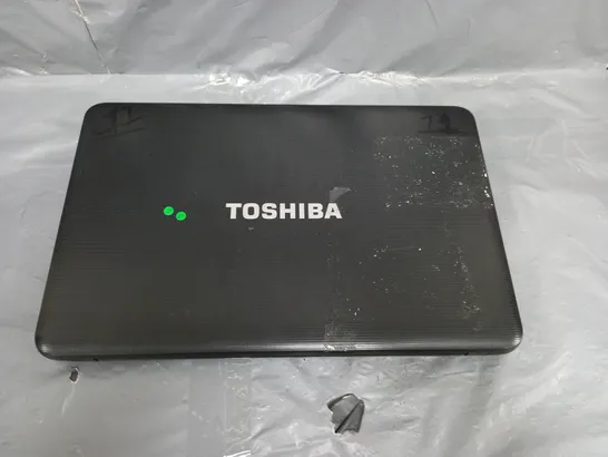 TOSHIBA SATELLITE C850-1MC	15 INCH PENTIUM B960 2.20GHZ