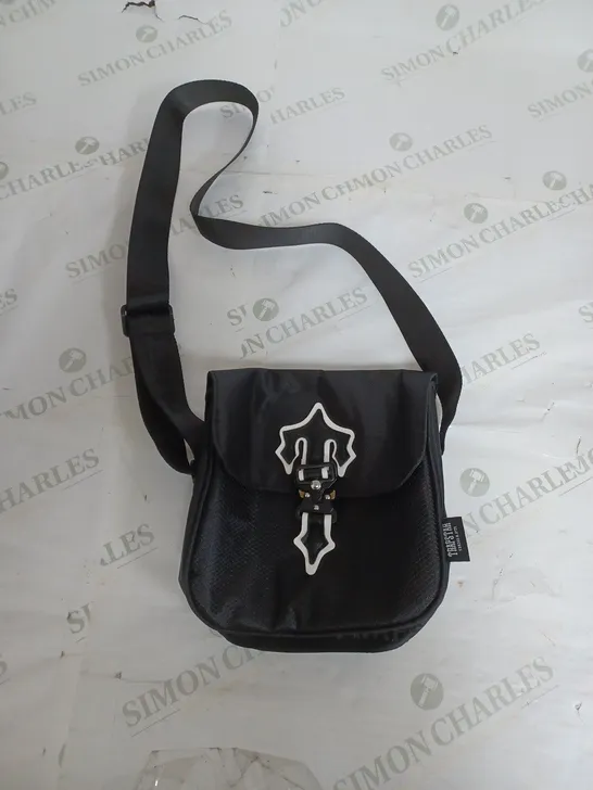 TRAPSTAR BLACK CROSS BODY BAG 