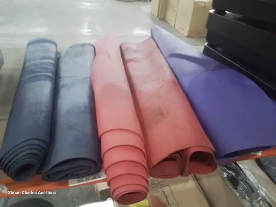 FIVE ASSORTED EXCERCISE MATS