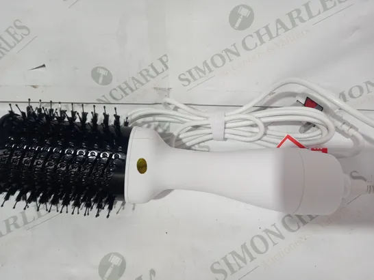 BONDIBOOST BLOWOUT BRUSH PRO 3-IN-1 HAIR STYLING TOOL