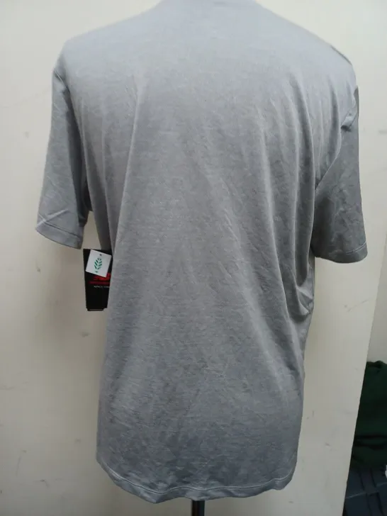 NEW BALANCE OVERSIZE T SHIRT IN GREY SIZE SMALL 