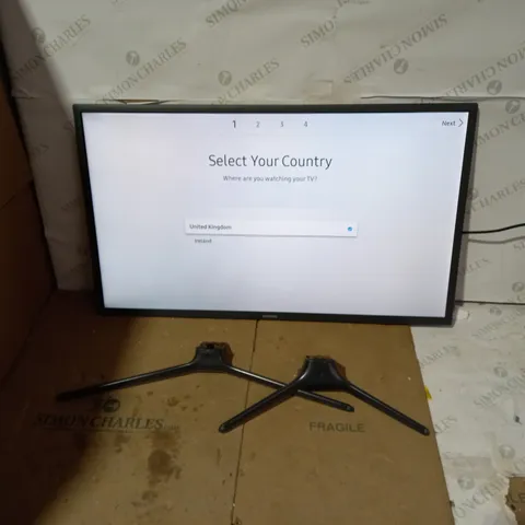 SAMSUNG UE32M5520AK 32" FULL HD SMART TELEVISION (COLLECTION ONLY)