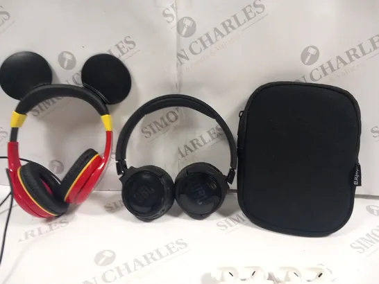 5 PAIRS OF ASSORTED HEADPHONES