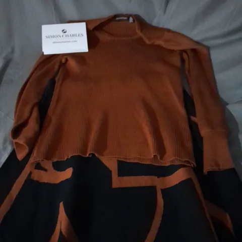 NINA LEONARD JUMPER AND SKIRT IN COGNAC, BLACK SIZE M