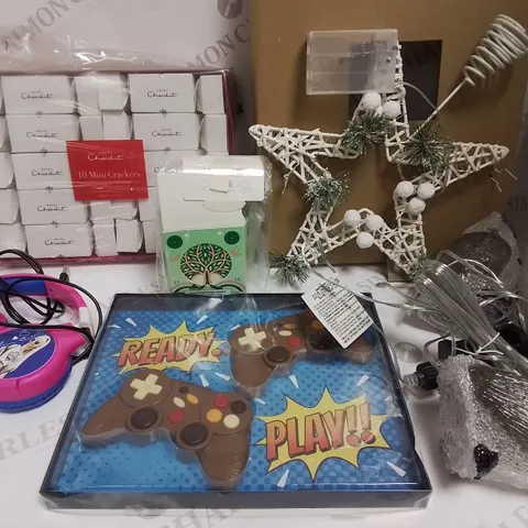 LOT OF 7 ASSORTED ITEMS TO INCLUDE PRE LIT WHITE STAR TREE TOPPER, BARBIE KIDS HEADPHONES AND OWL LIGHTS