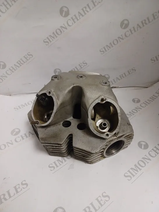 BOXED VEHICLE CYLINDER HEAD - MODEL UNSPECIFIED 