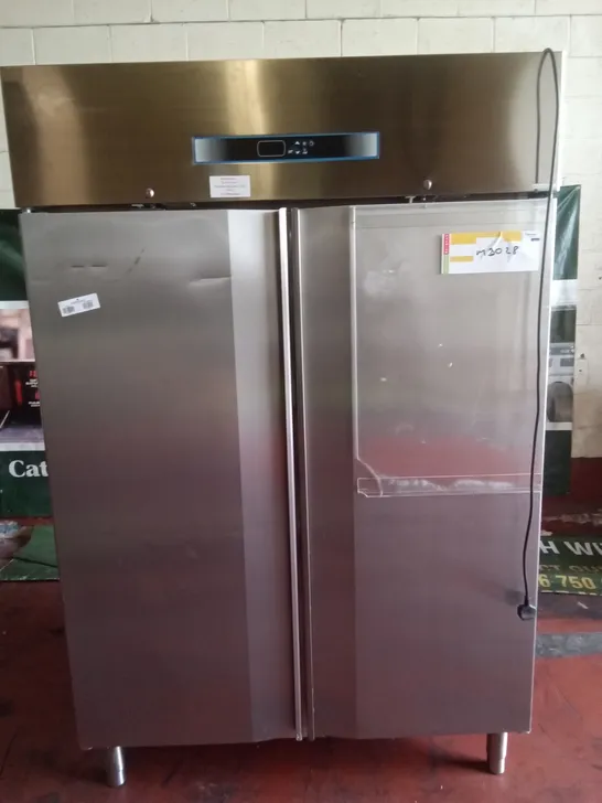 COMMERCIAL DOUBLE DOOR FRIDGE FREEZER - FPLUSTN140