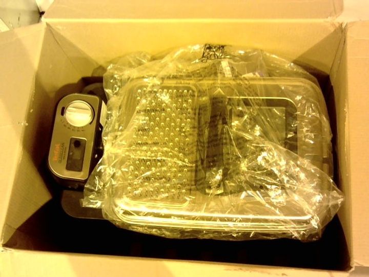 INOX & DESIGN DEEP FAT FRYER 3.5L 3064191Simon Charles Auctioneers