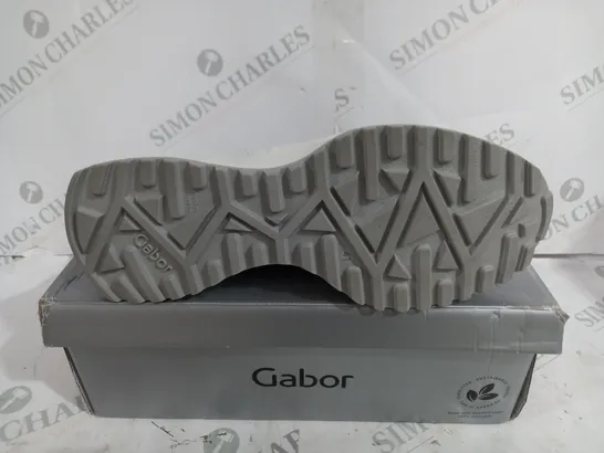 BOXED GABOR LAS VEGAS IN WHITE - UK 7.5