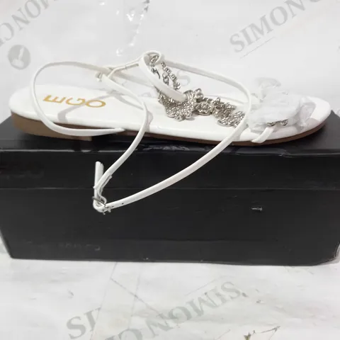 BOXED PAIR OF EGO LONGFELLOW SANDALS IN WHITE WITH JEWELLED BUTTERFLIES UK SIZE 7