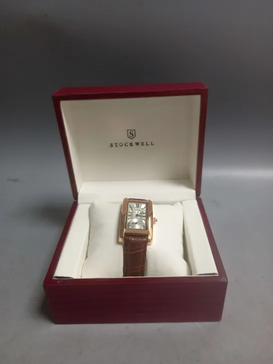 BOXED STOCKWELL TEXTURED STRAP WATCH IN BROWN/GOLD