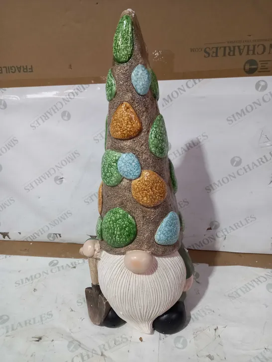 DECORATIVE GARDEN GNOME