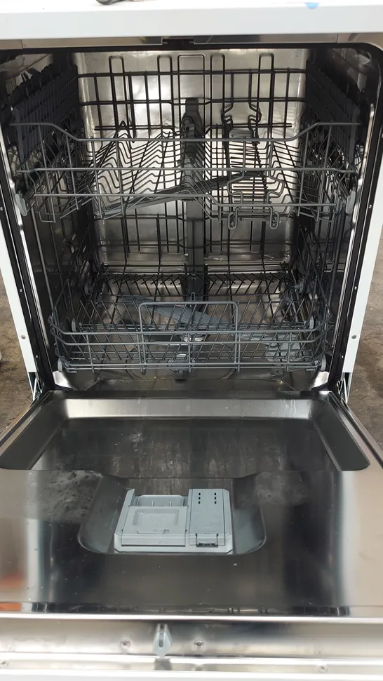 HISENSE 622E90WUK FREESTANDING STANDARD DISHWASHER