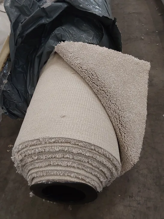 ROLL OF QUALITY FIRST IMPRESSIONS PEACEFUL CARPET // SIZE: APPROX 4 X 3.3m