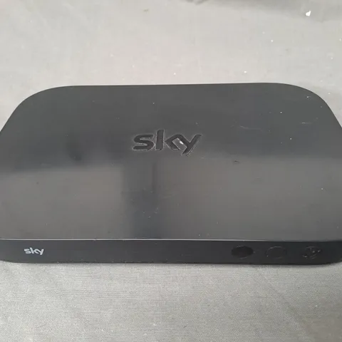 SKY EM150 Q MINI BOX