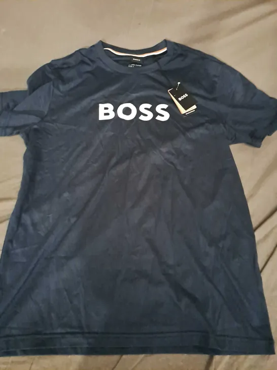 HUGO BOSS LOGO TEE IN BLUE - MEDIUM