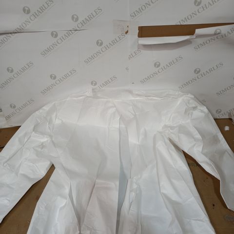 LOT OF APPROXIMATELY 20 DISPOSABLE PROTECTIVE WHITE GOWNS