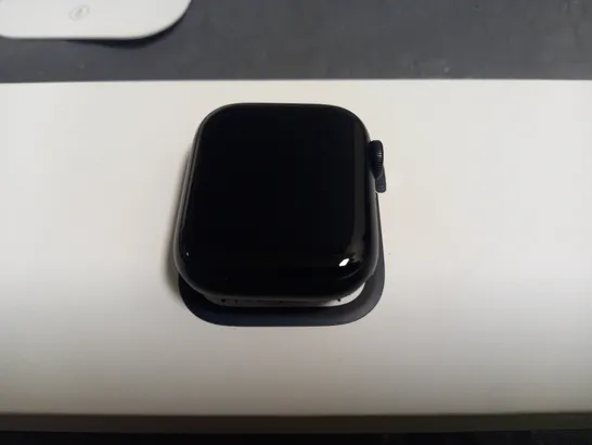 APPLE WATCH SERIES 7 41MM WATCH AND STRAP - MIDNIGHT ALUMINIUM