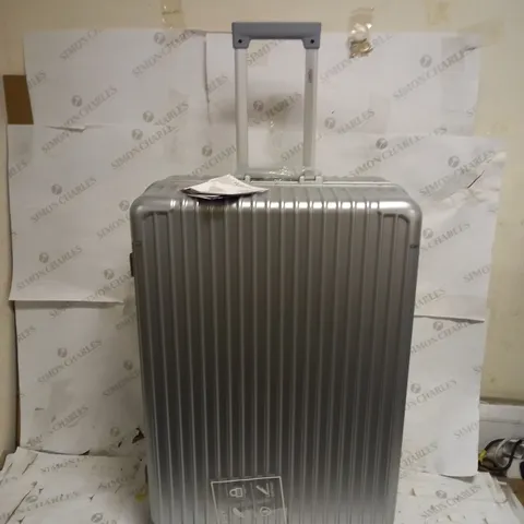 FLIGHT KNIGHT SILVER SUITCASES