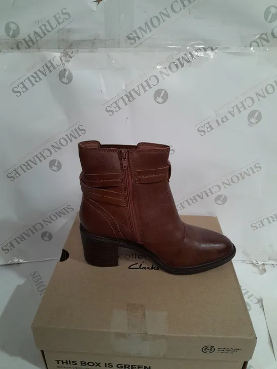 BOXED BROWN CLARKS BOOTS SIZE 5 