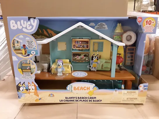 2 BRAND NEW BOXED BLUEY BLUEY'S BEACH CABIN 