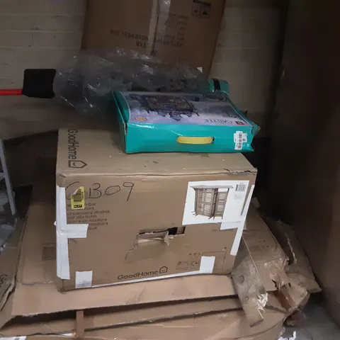 PALLET OF ASSORTED BOXED FURNITURE 