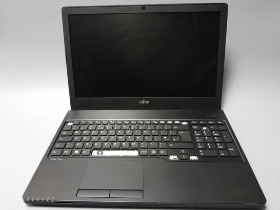 FUJITSU LIFEBOOK A555 LAPTOP 