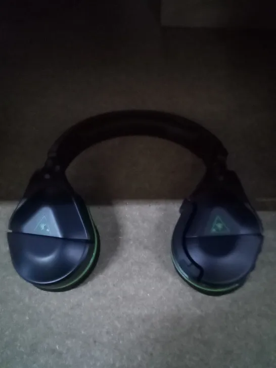 BOXED TURTLE BEACH WIRELESS HEADSET