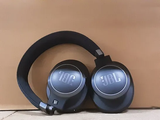 BOXED JBL LIVE 660 NCAA ADAPTIVE NOISE CANCELLING HEADPHONES 