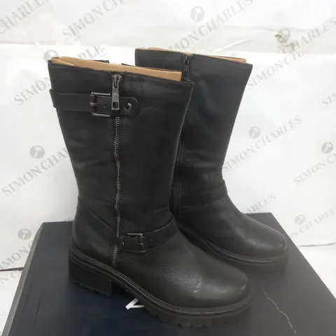 BOXED NATURALIZER BLACK BOOTS SIZE 8