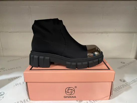 BOXED PAIR OF GIVANA BLACK BOOTS SIZE 38