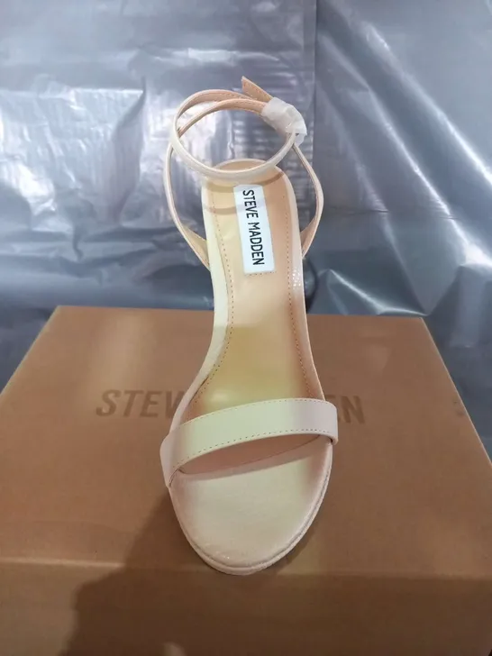 BOXED STEVE MADDEN WORDLY BONE SYNTHETIC OCCASION SIZE 3