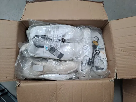 BOXED LOT OF APPROX. 15 PAIRS OF MENS WHITE LACE UP PUMPS. VARIOUS SIZES