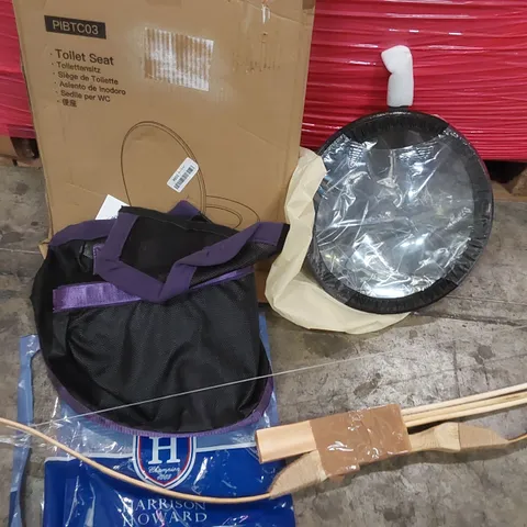 LARGE PALLET OF ASSORTED HOUSEHOLD PRODUCTS TO INCLUDE; JH 4350A DEMOLITION HAMMER, NON STICK WOK, BEDDING, PIPISHELL TOILET SEAT,  CROSSBOW AND HARRISON HOWARD RIDING ACCESSORY 