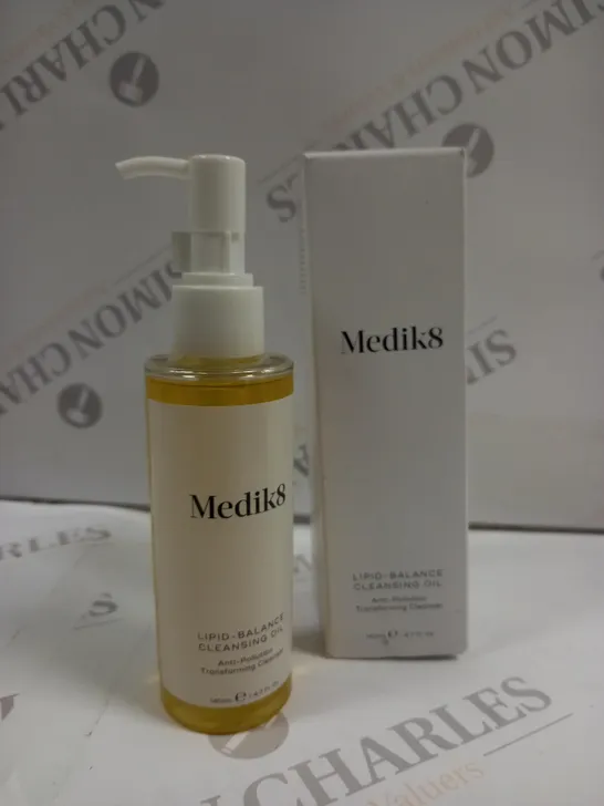 BOXED MEDIK8 LIPID-BALANCE CLEANSING OIL