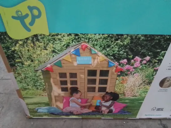 BOXED COSY HIDEAWAY WOODEN PLAYHOUSE 