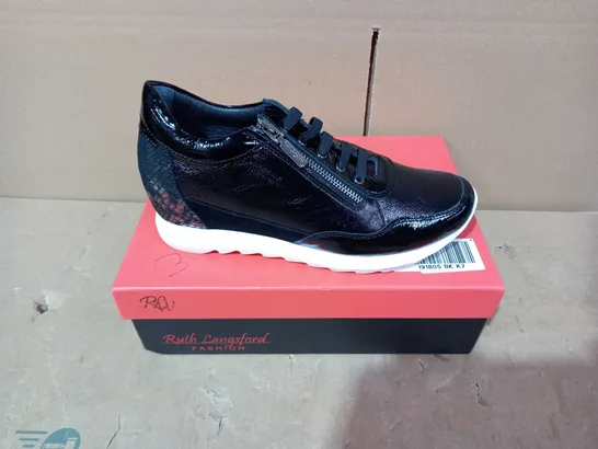 BOXED PAIR OF RUTH LANGFORD BLACK TRAINERS - SIZE 40