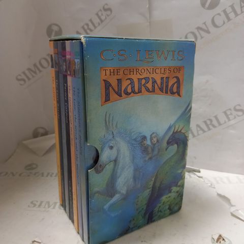 THE CHRONICLES OF NARNIA BOOK SET 