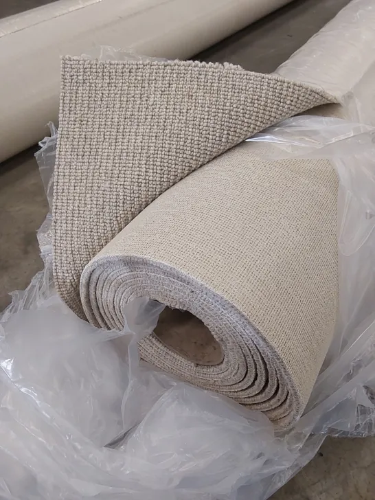 ROLL OF QUALITY SISAL WEAVE CLASSIC FLAXEN CARPET // SIZE: APPROX 5 X 4.65m