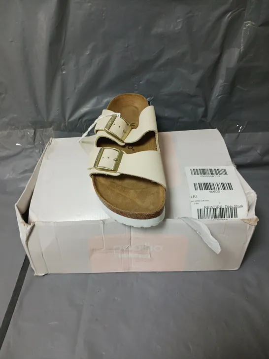 PAIR OF BIRKENSTOCK MAYARI LENB SHOES - SOFT PINK - 8 RRP £95