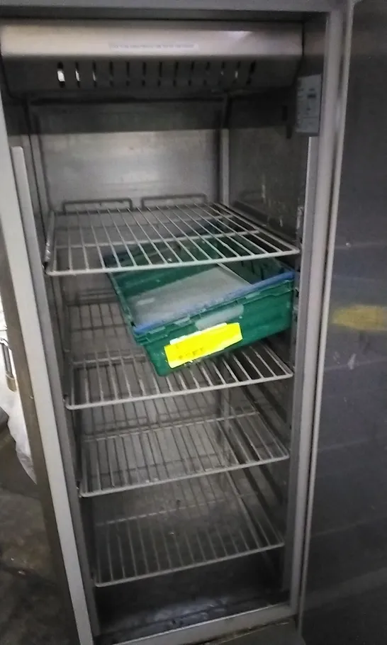 COMMERCIAL SINGLE DOOR FRIDGE/CHILLER SPA TN 70