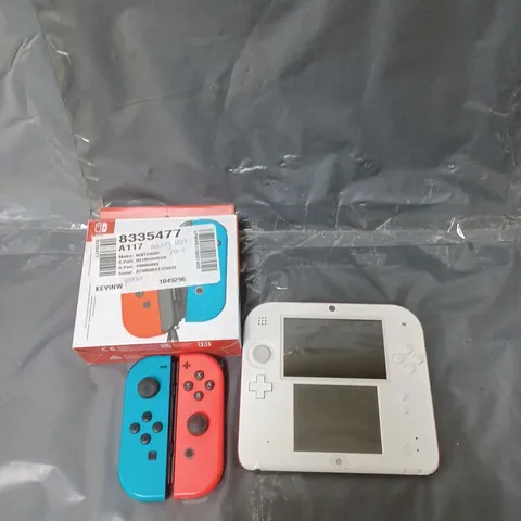 LOT OF 3 NINTENDO PRODUCTS TO INCLUDE NINTENDO 2DS AND SWITCH CONTROLLERS